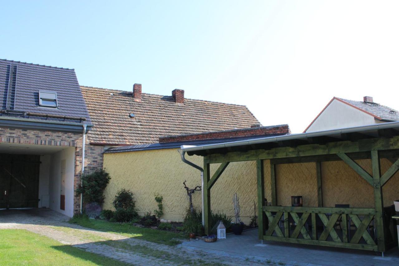 Ferienwohnung Auf Dem Bauernhof コットブス エクステリア 写真